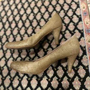 Steve Madden Sparkle Pumps